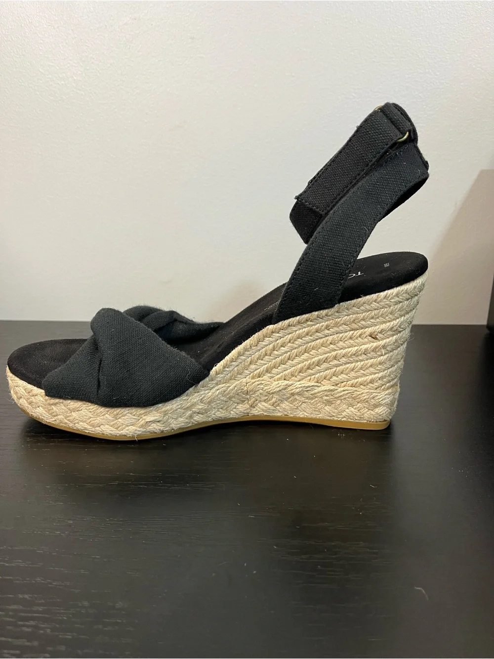 Toms Marisela Black Wedge Espadrille Ankle-Strap Sandals Women’s 8.5